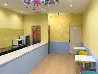 上海崇明岛城桥镇OakOak Yogurt莫奈风酸奶碗饮品店 南门OakOak Yogurt酸奶饮品店